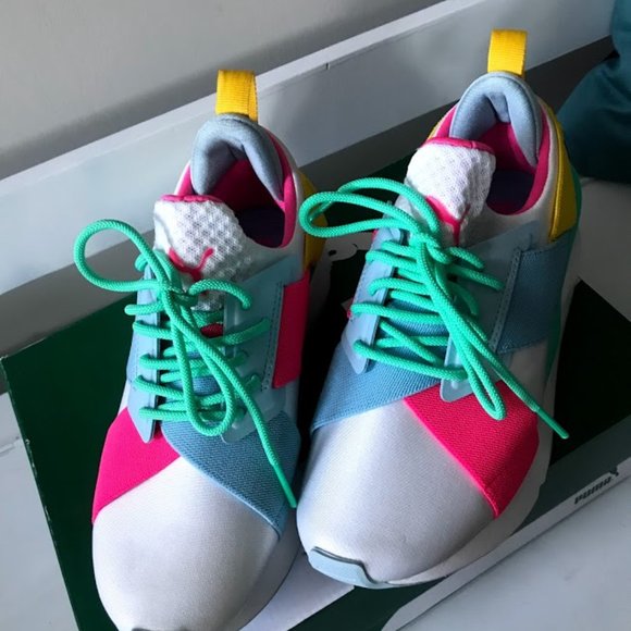 Retro Puma Sneakers - Picture 3 of 4